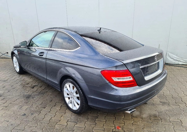 Mercedes-Benz Klasa C cena 26500 przebieg: 162000, rok produkcji 2012 z Pleszew małe 121